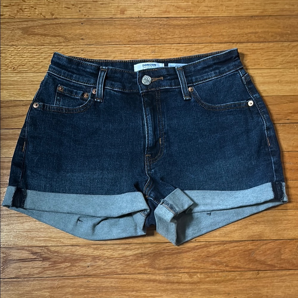 Denizen from Levi’s Women’s High Rise Shorts size 2